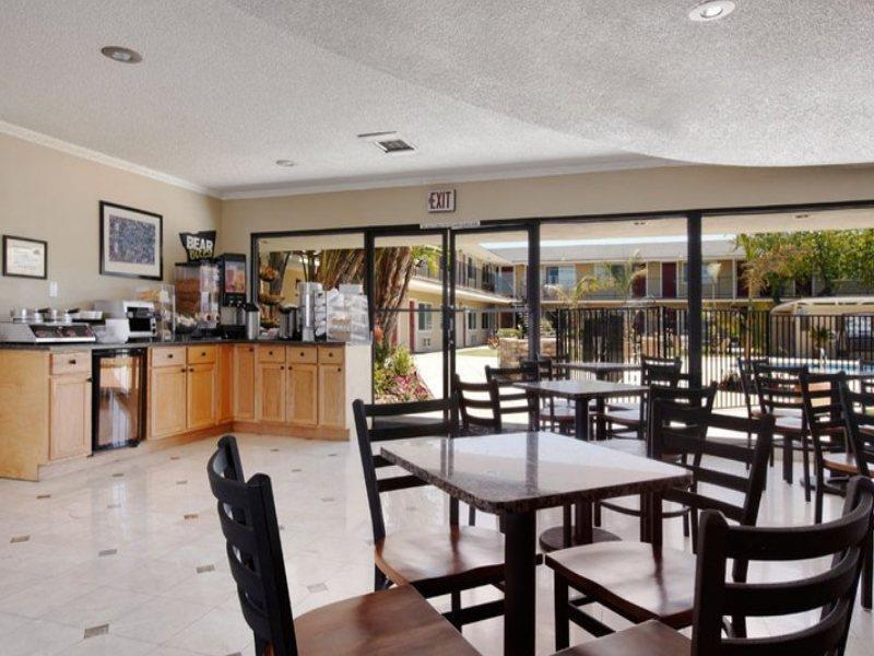 Travelodge By Wyndham Santa Maria Restoran fotoğraf